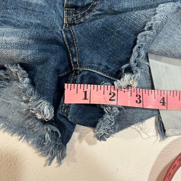 Aéropostale High Waisted Distressed Denim Shorts Women’s 6 Aero Cheeky Cutoff - Picture 9 of 9